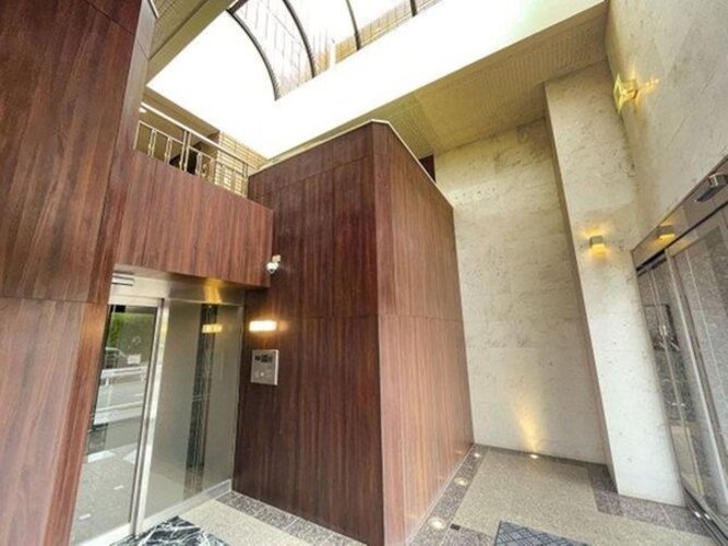 エントランス エントランス