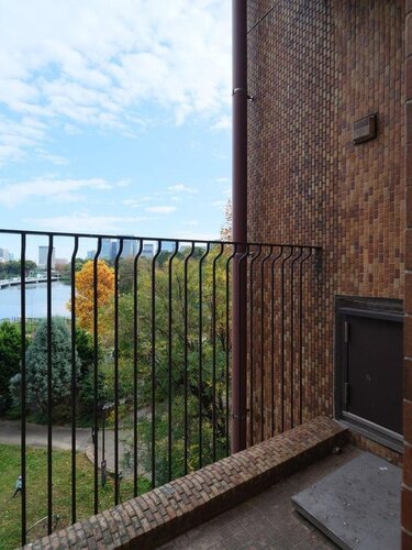 バルコニー バルコニー