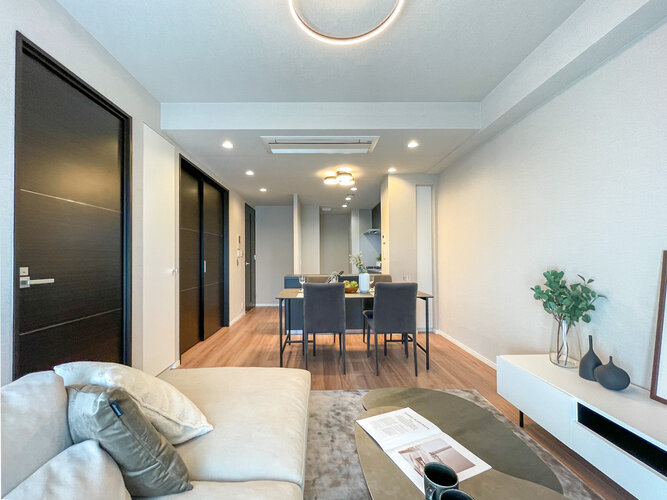 爽やかな風がそよぐ光に溢れた空間。清々しい気持ちになるお部屋です。