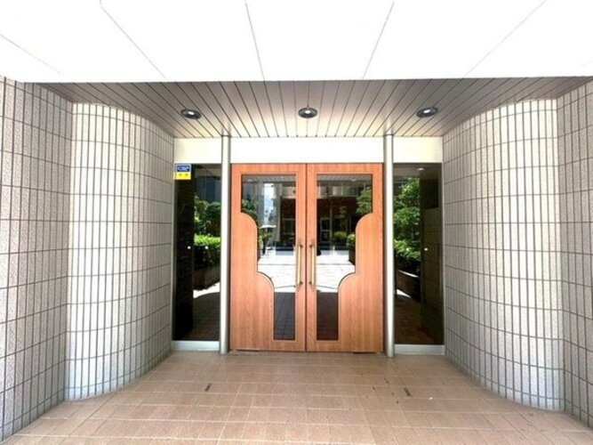 エントランス エントランス