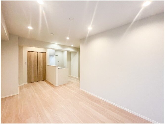 一人ひとりの理想の住まい。実現して頂くためにシンプルなデザインの空間に仕上げました。 一人ひとりの理想の住まい。実現して頂くためにシンプルなデザインの空間に仕上げました。