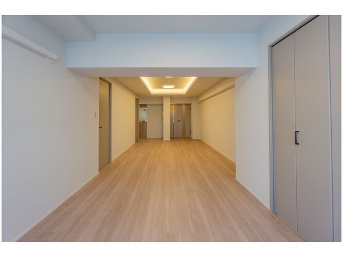 爽やかな風がそよぐ光に溢れた空間。清々しい気持ちになるお部屋です。