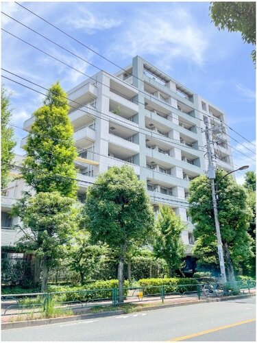 総戸数134戸、大森駅まで徒歩5分のマンション。ペット飼育も可能です! 総戸数134戸、大森駅まで徒歩5分のマンション。ペット飼育も可能です!