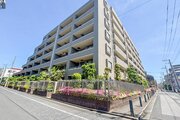 都営新宿線「船堀」駅徒歩5分、急行停車駅、新宿まで1本でアクセス可能! 都営新宿線「船堀」駅徒歩5分、急行停車駅、新宿まで1本でアクセス可能!