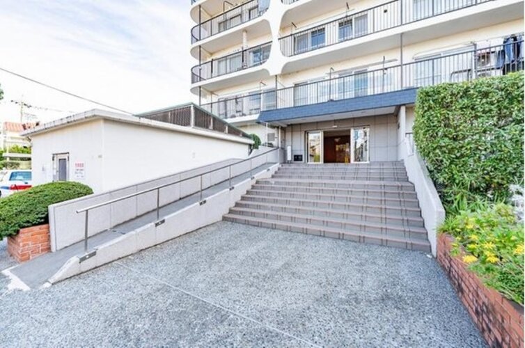 エントランス エントランス