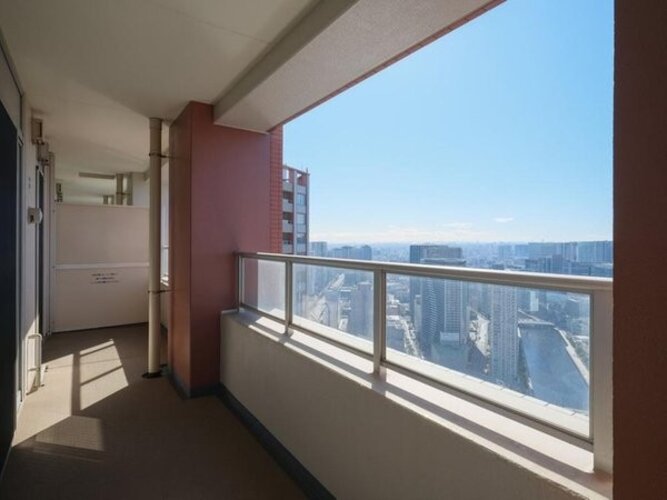 バルコニー バルコニー