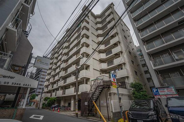 流行に左右されず、将来にわたって価値が継続する「上質」な佇まい。 流行に左右されず、将来にわたって価値が継続する「上質」な佇まい。