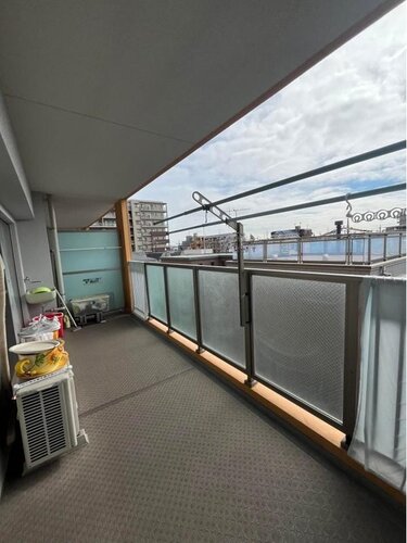 バルコニー バルコニー