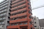 横浜ブルーライン「吉野町」駅まで徒歩3分。都市機能の利便性を感じられる立地に建つマンションです。 横浜ブルーライン「吉野町」駅まで徒歩3分。都市機能の利便性を感じられる立地に建つマンションです。