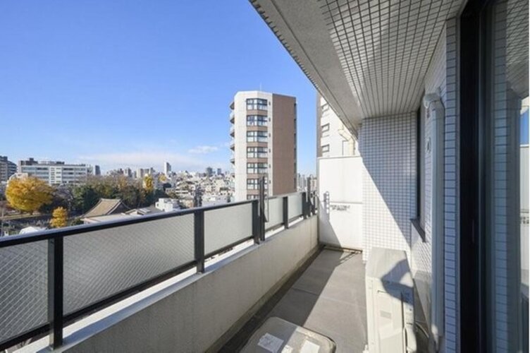 バルコニー バルコニー