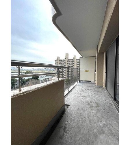 バルコニー バルコニー