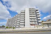 総戸数108戸。趣のある佇まいに合わせて室内をリノベーションしております。 総戸数108戸。趣のある佇まいに合わせて室内をリノベーションしております。