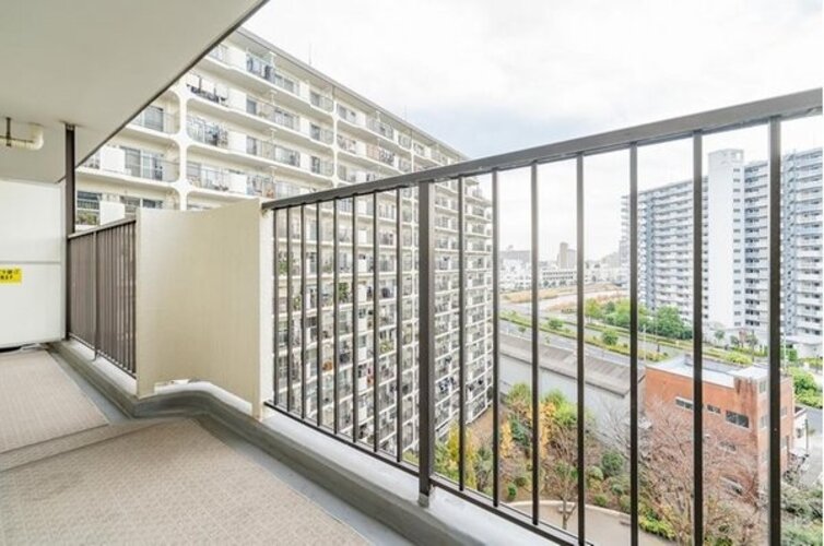 バルコニー バルコニー