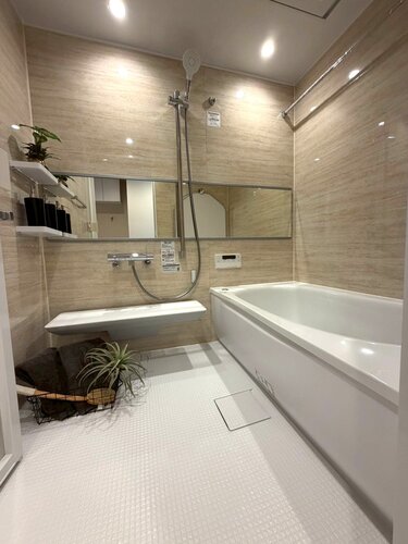 浴室　＊浴室乾燥・追い炊き機能付き＊