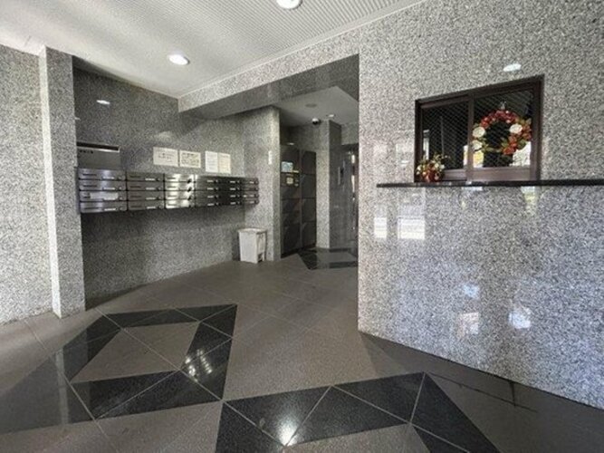 エントランス エントランス