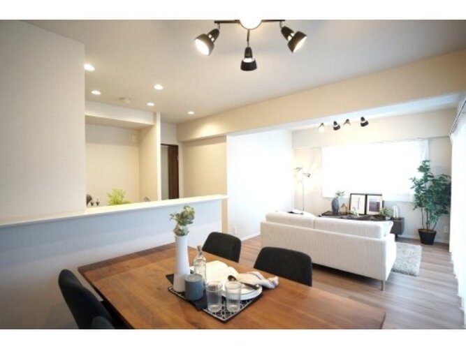 【LDK：約16.7帖】家族団らんの時間も増えそうなくつろぎのＬＤＫ！