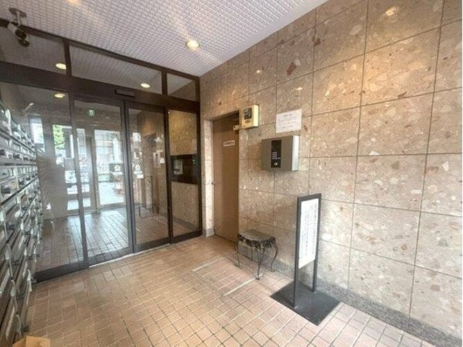 エントランス エントランス