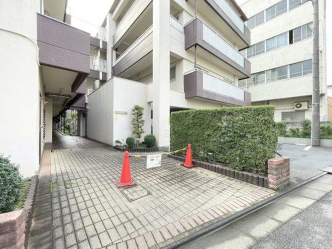 エントランス エントランス