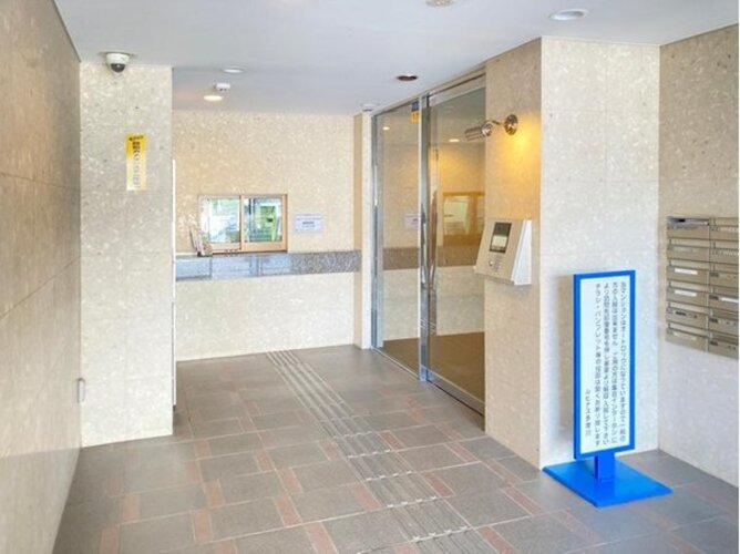 エントランス エントランス