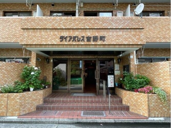 エントランス エントランス