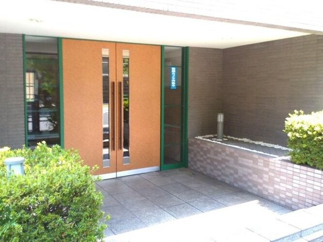 エントランス エントランス