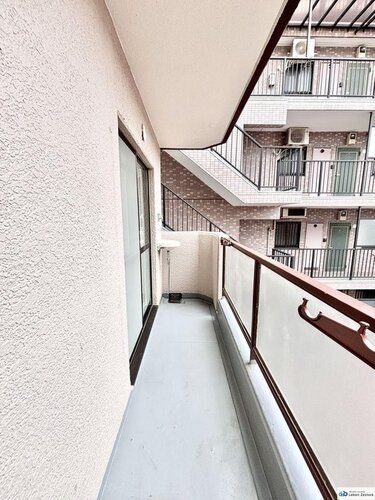 バルコニー バルコニー