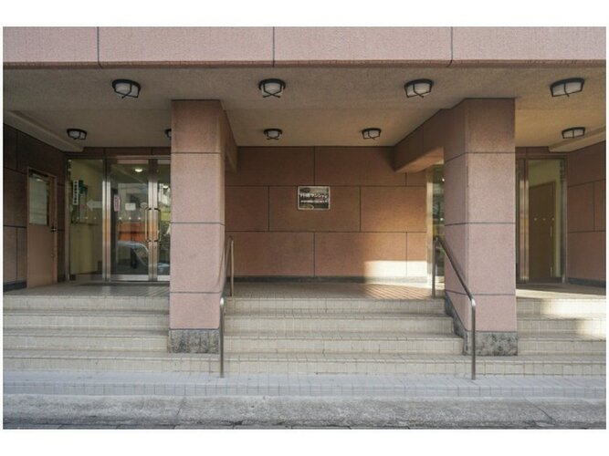 めまぐるしく過ぎ行く日々の中でゆったりとした休息と癒しを提供してくれる空間がここから始まります。 めまぐるしく過ぎ行く日々の中でゆったりとした休息と癒しを提供してくれる空間がここから始まります。
