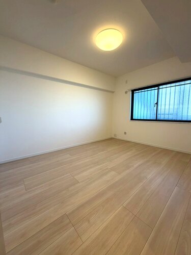 洋室 約6.3帖 洋室 約6.3帖