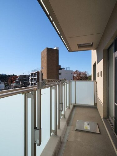 バルコニー バルコニー