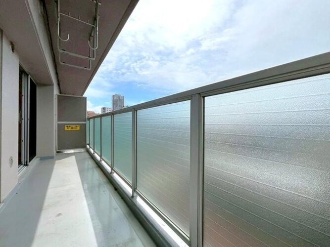 バルコニー バルコニー