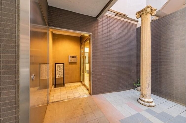 エントランス エントランス