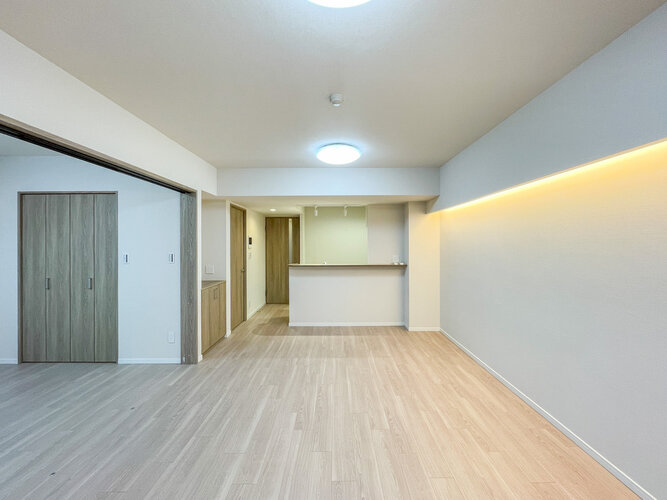 爽やかな風がそよぐ光に溢れた空間。清々しい気持ちになるお部屋です。