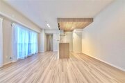 ゆったりくつろげる上質なリビングダイニングは、あなたの暮らしにより価値のある時間を演出してくれます。 ゆったりくつろげる上質なリビングダイニングは、あなたの暮らしにより価値のある時間を演出してくれます。