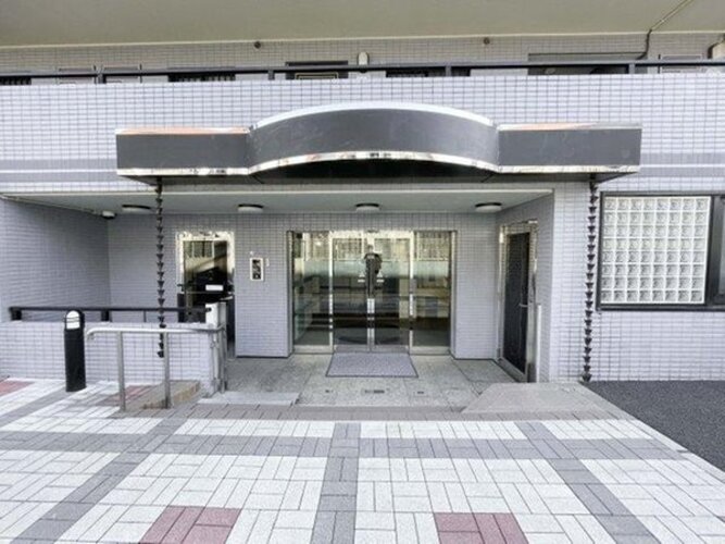 エントランス エントランス
