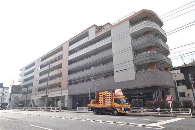 めまぐるしく過ぎ行く日々の中でゆったりとした休息と癒しを提供してくれる空間がここから始まります。 めまぐるしく過ぎ行く日々の中でゆったりとした休息と癒しを提供してくれる空間がここから始まります。