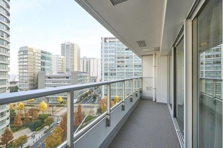 バルコニー バルコニー