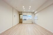 内装はシンプルに落ち着きのある空間にしています。ゆったりとしたひとときを過ごせそうです♪ 内装はシンプルに落ち着きのある空間にしています。ゆったりとしたひとときを過ごせそうです♪
