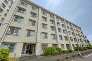 小田急小田原線「町田」駅まで徒歩20分。「リリエンハイム前」バス停まで徒歩2分 小田急小田原線「町田」駅まで徒歩20分。「リリエンハイム前」バス停まで徒歩2分