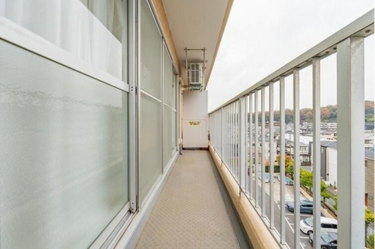 バルコニー バルコニー