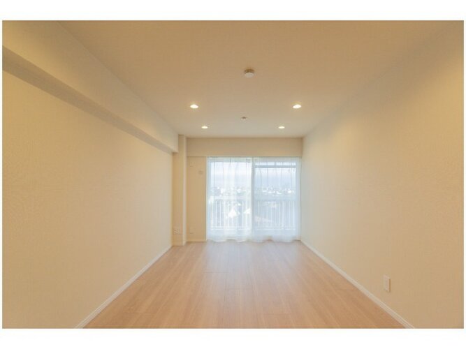 内装はシンプルに落ち着きのある空間にしています。ゆったりとしたひとときを過ごせそうです♪ 内装はシンプルに落ち着きのある空間にしています。ゆったりとしたひとときを過ごせそうです♪