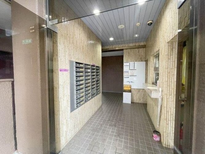 エントランス エントランス