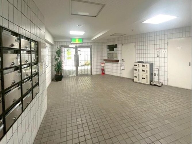 エントランス エントランス