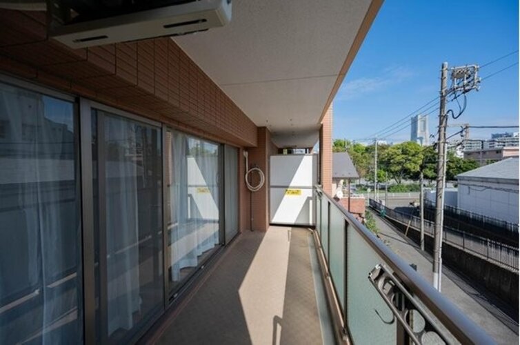 バルコニー バルコニー