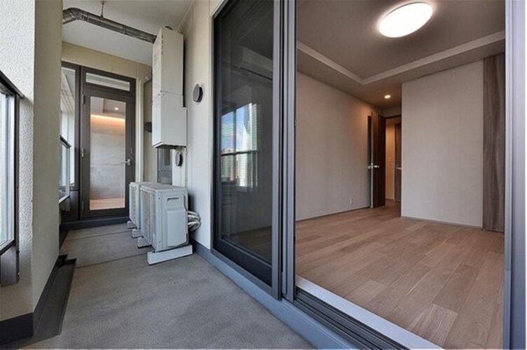 バルコニー バルコニー