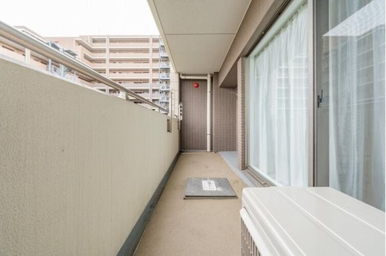 バルコニー バルコニー