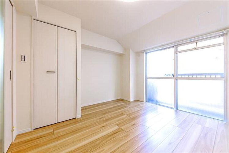 一日の中で多くの時間を過すことになる住まいだからこそ、いつも穏やかな空間であるように心掛けています。 一日の中で多くの時間を過すことになる住まいだからこそ、いつも穏やかな空間であるように心掛けています。