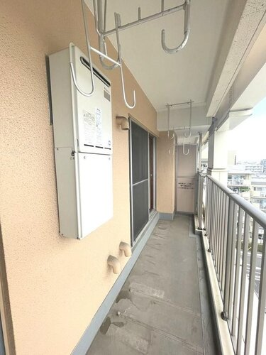 バルコニー バルコニー