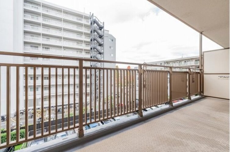 バルコニー バルコニー