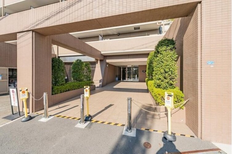 エントランス エントランス