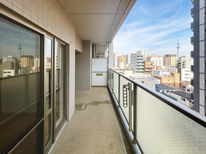 バルコニー バルコニー